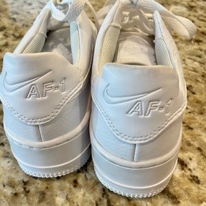 Brand New Nike Air Force 1 kids size 5